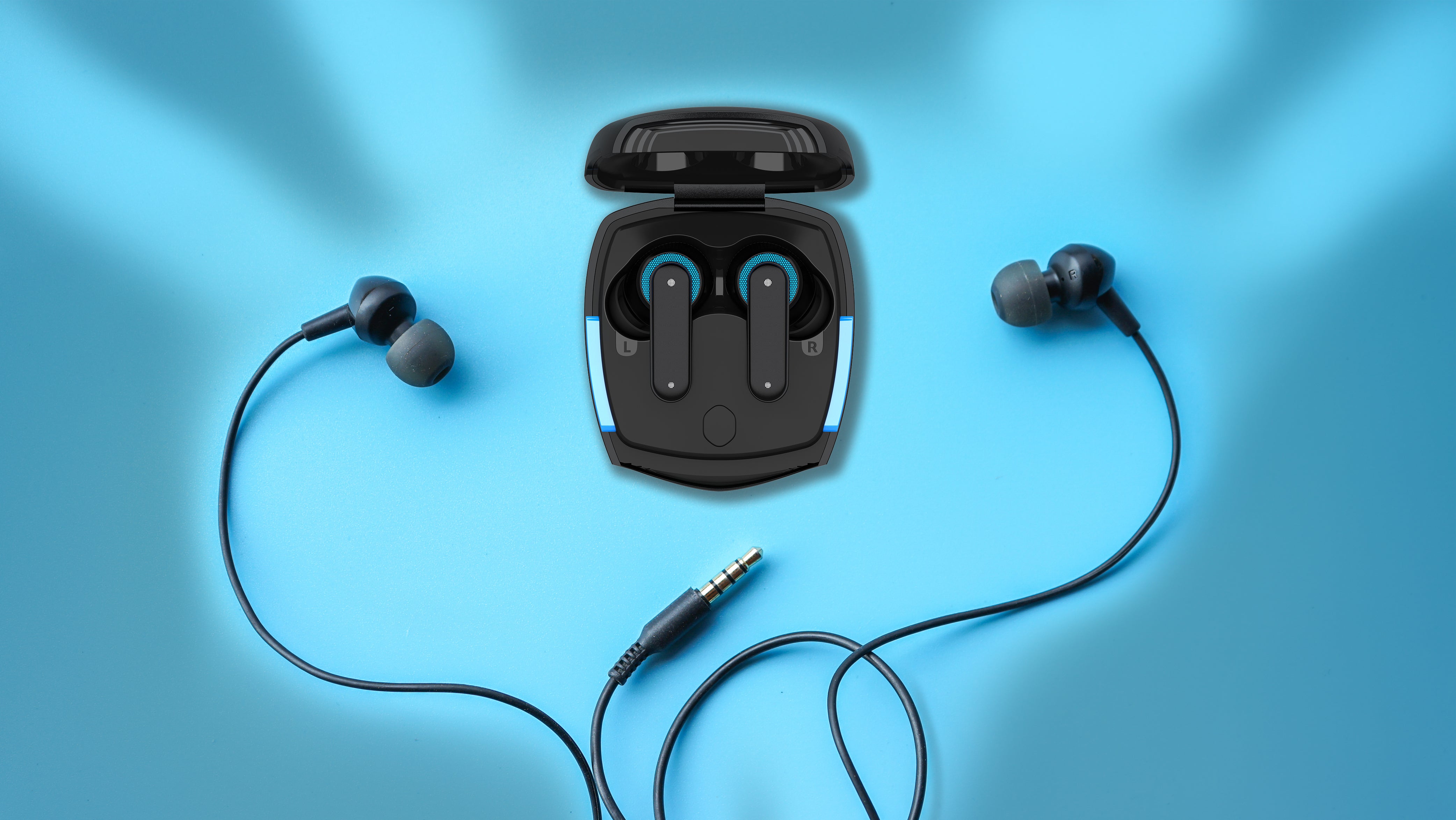 Bluetooth Earphones vs Wired Earphones- Which is Better?